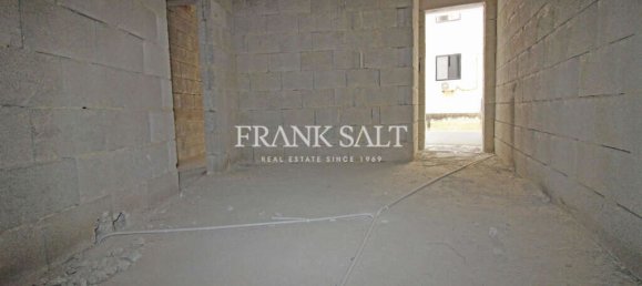 3 bedrooms Apartment in Msida, Malta No. 1245 8