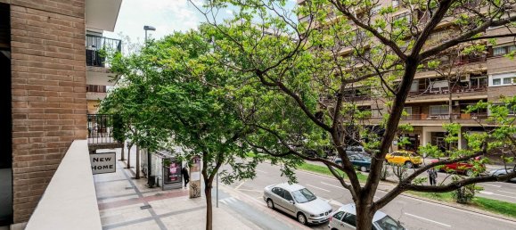 3 bedrooms Apartment in Zaragoza, Spain No. 63223 4