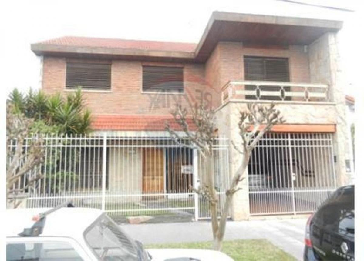 4 bedrooms House in Vicente Lopez, Argentina No. 59975