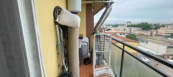 Apartamento de 2 dormitorios en Baranzate, Italy No. 360471 16