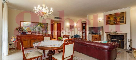 4 bedrooms Penthouse in Mozzo, Italy No. 236848 4