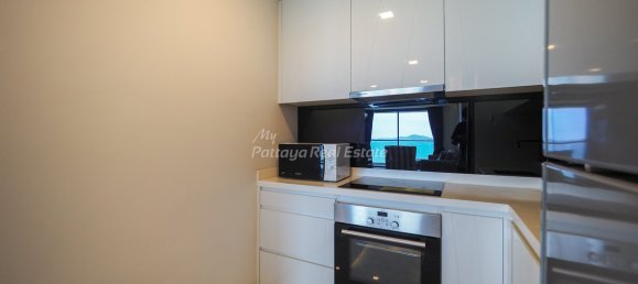 2 bedrooms Condo in Pattaya, Thailand No. 8548 3