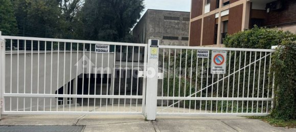 35m² Garage in Sesto San Giovanni, Italy No. 261903 11