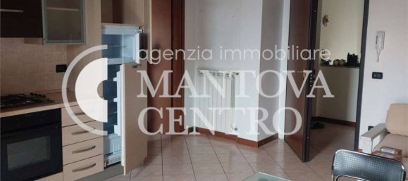 Квартира с 1 спальней в Мантуя, Италия № 270778 2