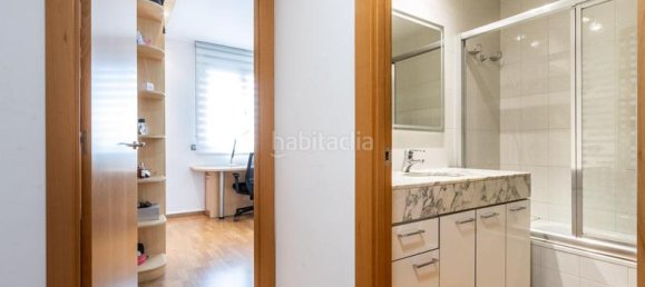 Квартира с 4 спальнями в Сабадель, Испания № 175219 31