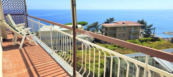 1 bedroom Apartment in Santo Stefano al Mare, Italy No. 282496 4