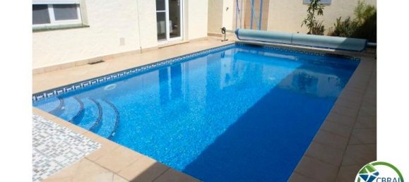 Villa de 3 dormitorios en Empuriabrava, Spain No. 172179 4