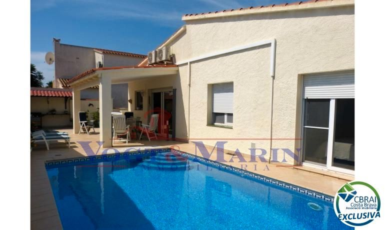 3 Schlafzimmer Villa in Empuriabrava, Spain, Nr. 172179