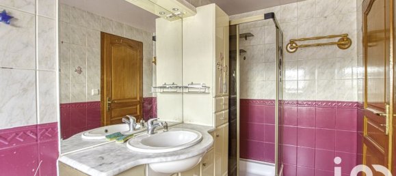 5 rooms Townhouse in Estrees-Saint-Denis, France No. 56528 20