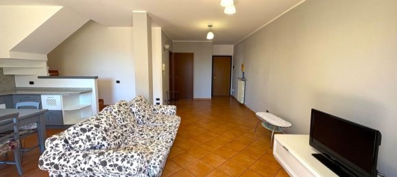 3-salle Duplex à Sannazzaro de' Burgondi, Italy No. 332725 7