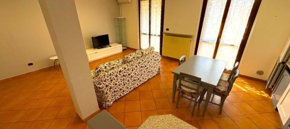 3-salle Duplex à Sannazzaro de' Burgondi, Italy No. 332725 12