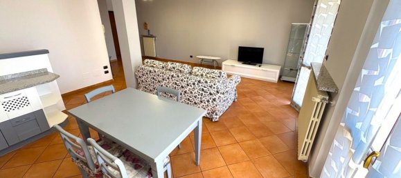 3-salle Duplex à Sannazzaro de' Burgondi, Italy No. 332725 9