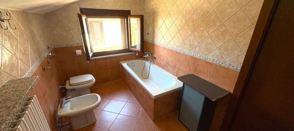 3-salle Duplex à Sannazzaro de' Burgondi, Italy No. 332725 26