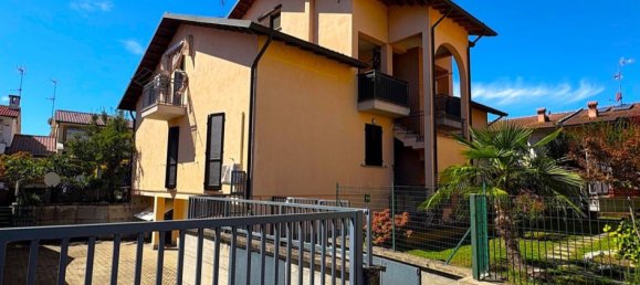 3-salle Duplex à Sannazzaro de' Burgondi, Italy No. 332725 37