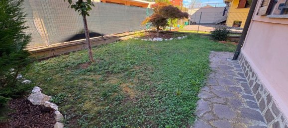 3-salle Duplex à Sannazzaro de' Burgondi, Italy No. 332725 30