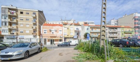 Terreno en Odivelas, Portugal 14920 m² No. 70402 2