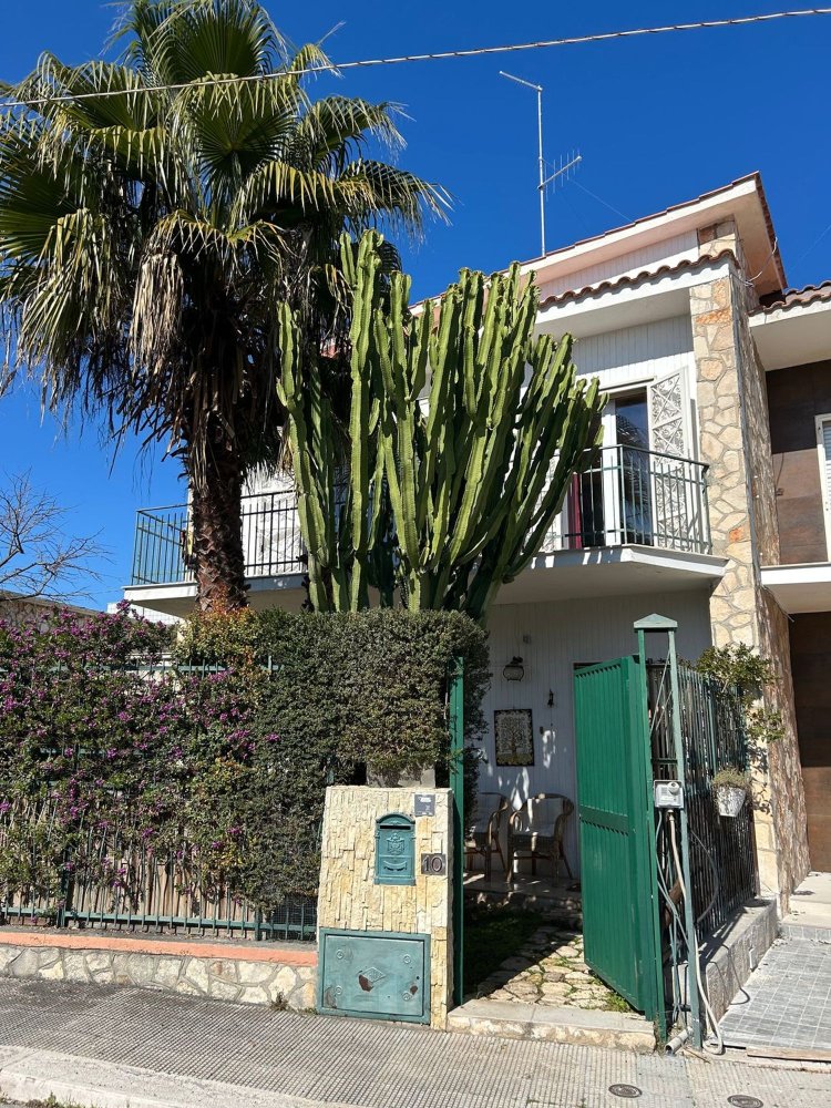 6غرفة فيلا في Bari, Italy رقم 235209