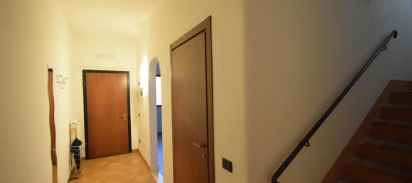 Casa de 5 habitaciónes en Caorso, Italy No. 25976 8