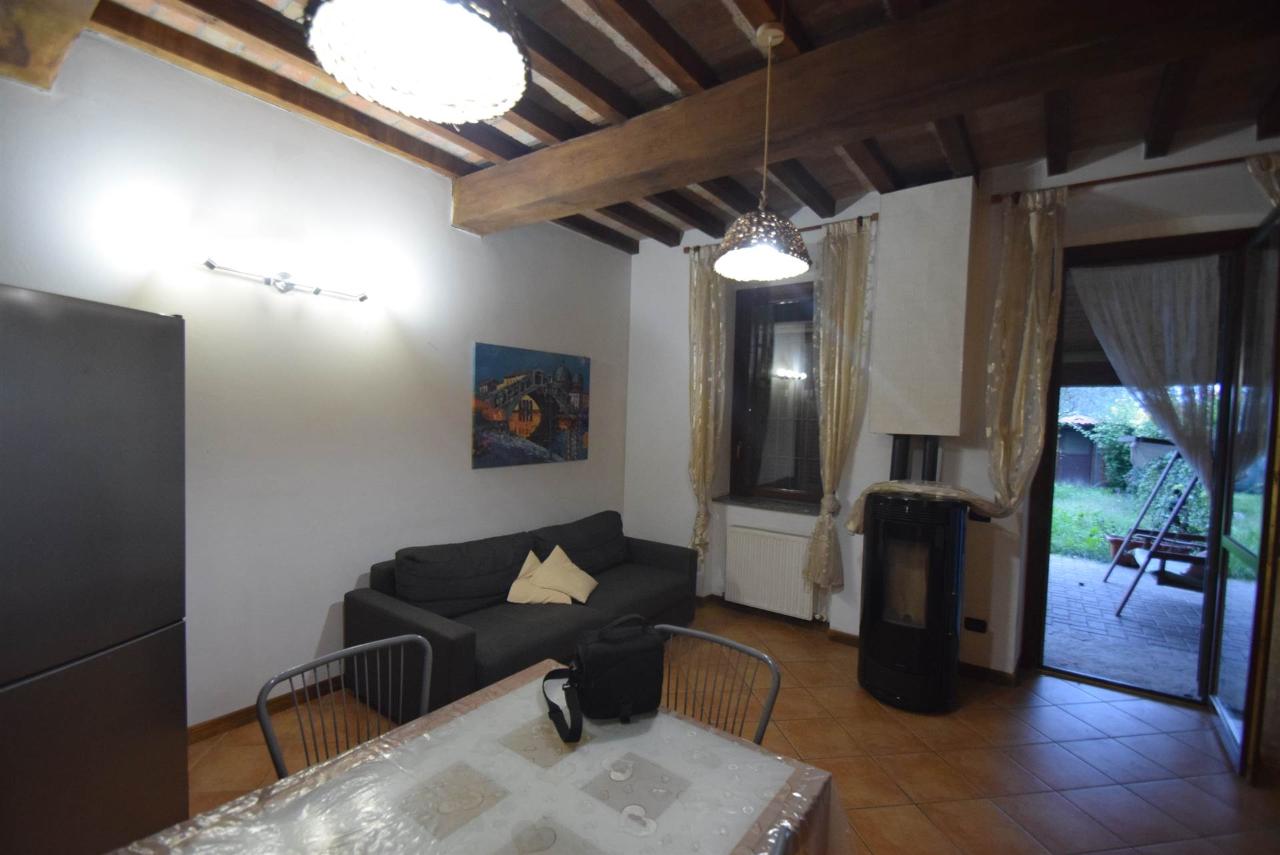 Casa de 5 habitaciónes en Caorso, Italy No. 25976