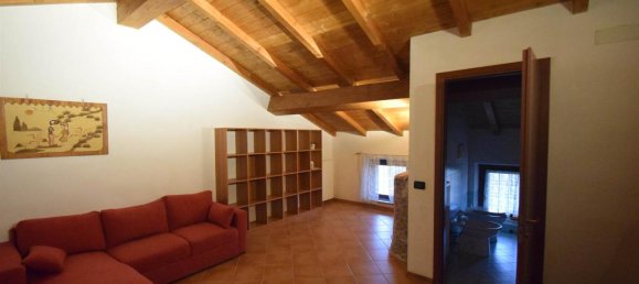 Casa de 5 habitaciónes en Caorso, Italy No. 25976 24