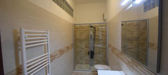 Casa de 5 habitaciónes en Caorso, Italy No. 25976 9