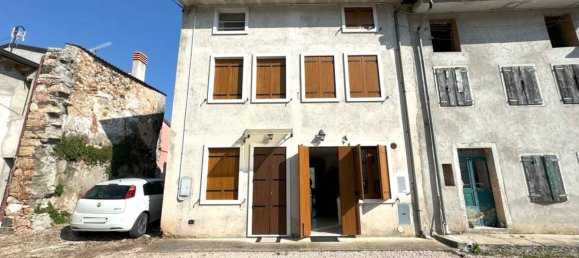 3 غرف نوم منزل في Vestenanova, Italy رقم 197000 10