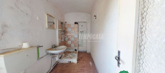 6 rooms House in Strevi, Italy No. 114497 3