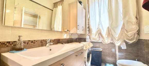 Apartamento de 3 divisões em Bari, Italy N.º 293336 24