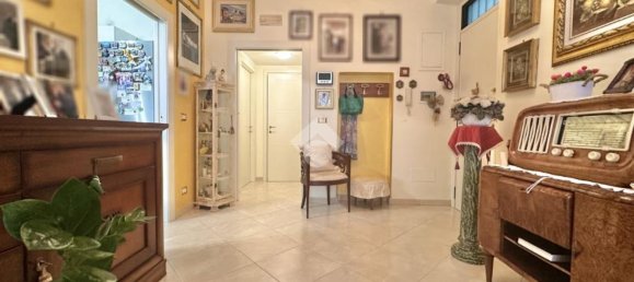 Apartamento de 3 divisões em Bari, Italy N.º 293336 6