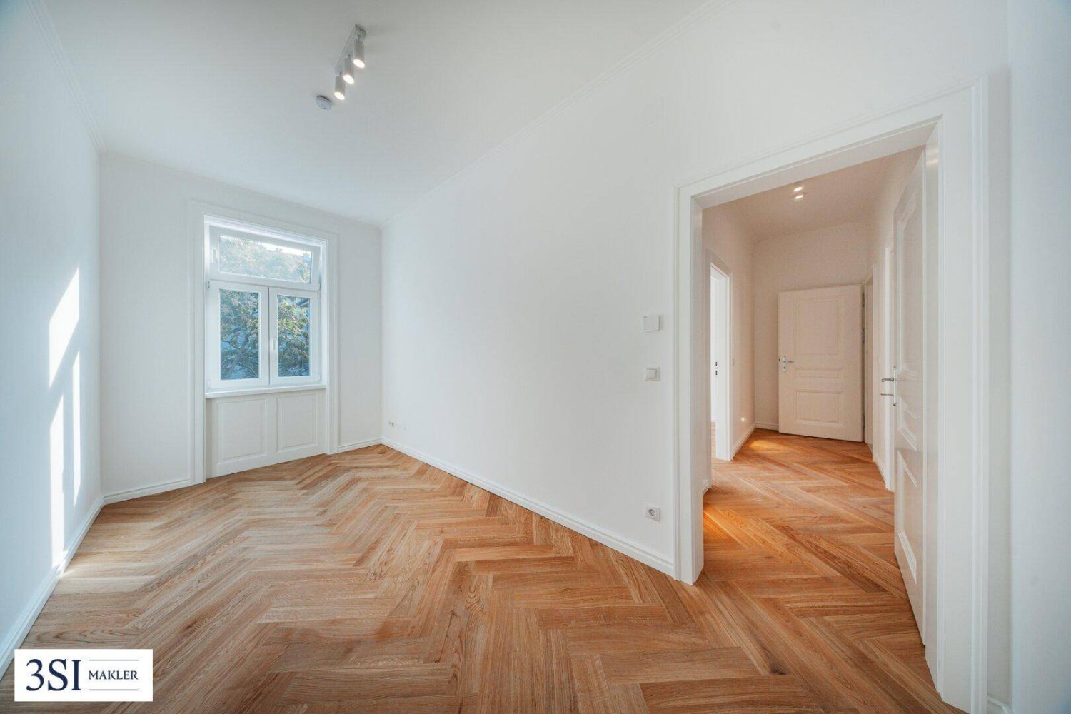 4 rooms Apartment in Mariahilf, Austria No. 261000