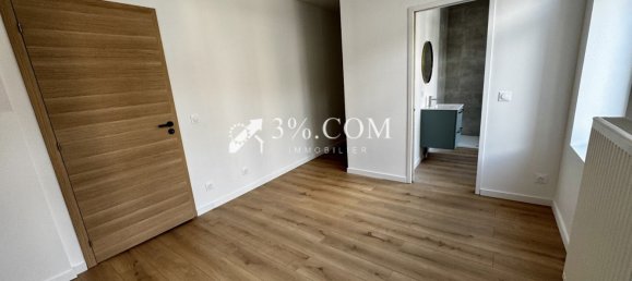 4 bedrooms House in Carvin, France No. 42010 5