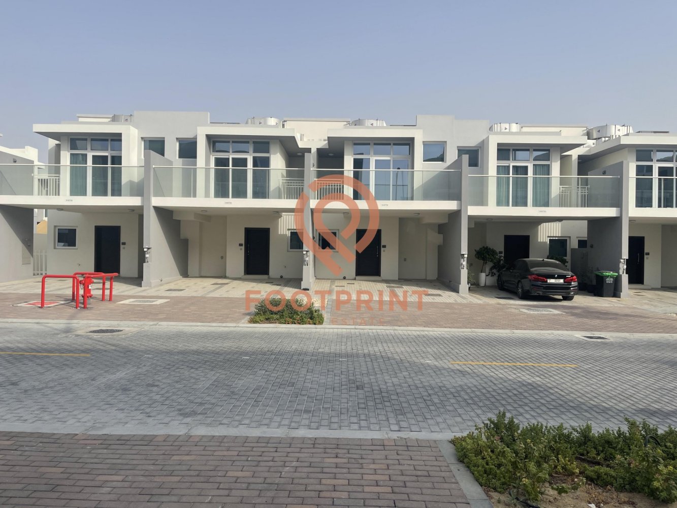 5 bedrooms Townhouse in Dubai, UAE No. 24484