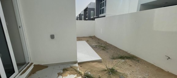5 bedrooms Townhouse in Dubai, UAE No. 24484 10