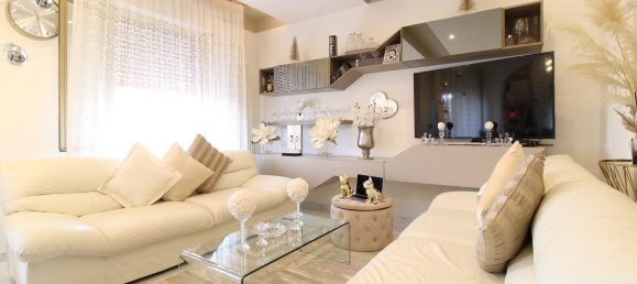 3 rooms Apartment in Sassuolo, Italy No. 63177 10