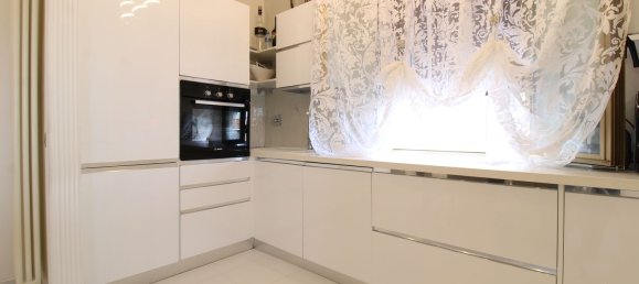 3 rooms Apartment in Sassuolo, Italy No. 63177 9