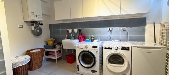 9 bedrooms House in Reggio Emilia, Italy No. 315909 38