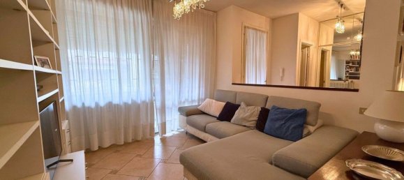 9 bedrooms House in Reggio Emilia, Italy No. 315909 2