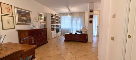 9 bedrooms House in Reggio Emilia, Italy No. 315909 5