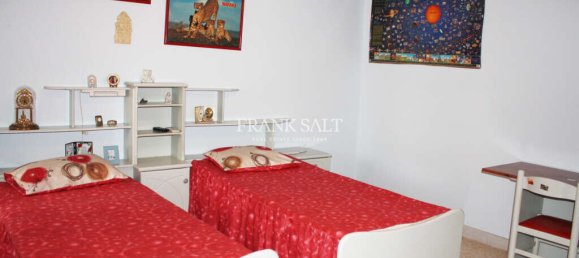 Casa de 4 dormitorios en Birzebbuga, Malta No. 6255 5