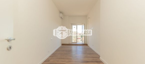2 rooms Apartment in Ciampino, Italy No. 33359 3