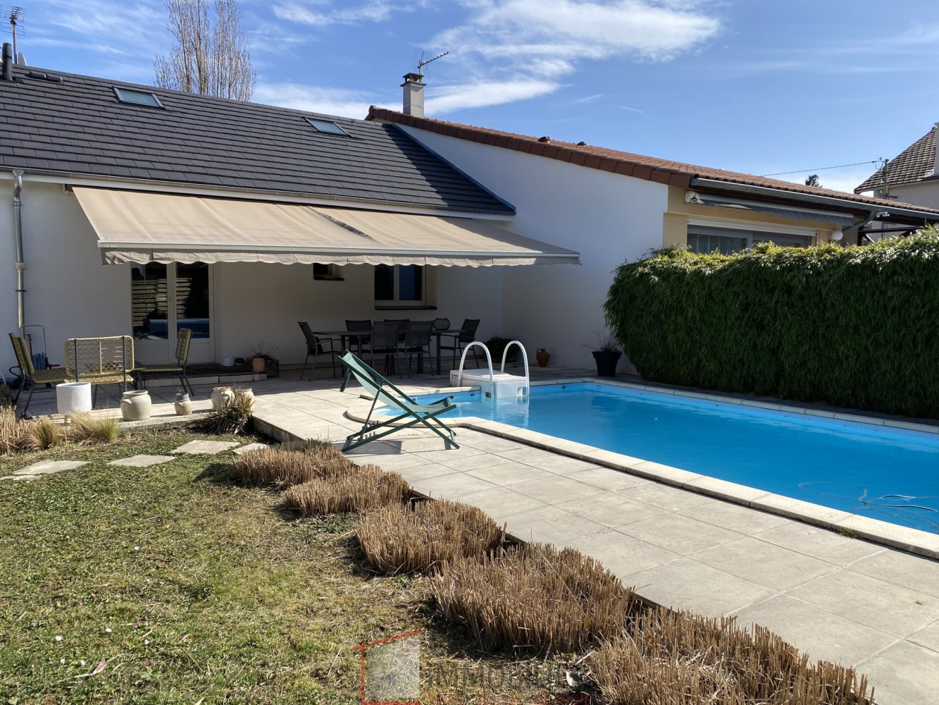 3 bedrooms House in Clermont-Ferrand, France No. 203416