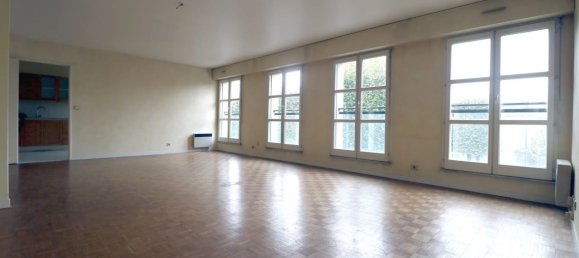 7 rooms Apartment in Yvelines, France No. 293219 2