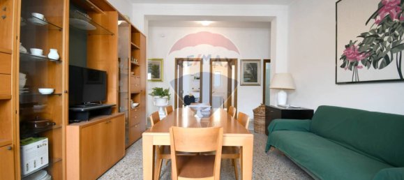 4 bedrooms Apartment in Cagliari, Italy No. 221883 2