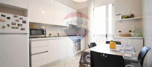 4 bedrooms Apartment in Cagliari, Italy No. 221883 7