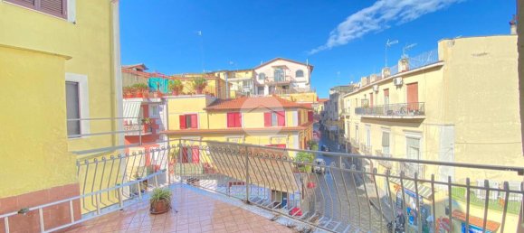 4 rooms Apartment in Marano di Napoli, Italy No. 5670 2