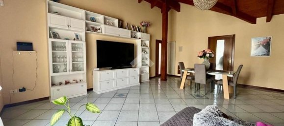 3 bedrooms Apartment in Quarto, Italy No. 359244 6
