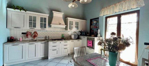 3 bedrooms Apartment in Quarto, Italy No. 359244 10