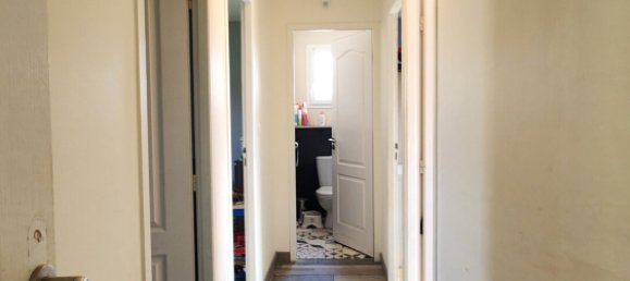 4 bedrooms House in Saint-Yzan-de-Soudiac, France No. 357981 11