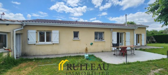 4 bedrooms House in Saint-Yzan-de-Soudiac, France No. 357981 17