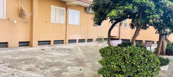 4 rooms Apartment in Brindisi, Italy No. 298729 4